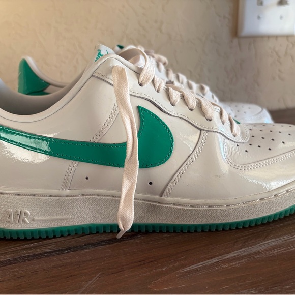 Nike AirForce 1 White and Green Low-Top Sneakers - Picture 6 of 14